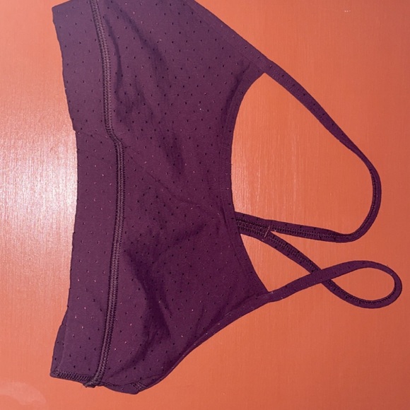 Lululemon Athletica Flo Y Sports Bra - Picture 2 of 4